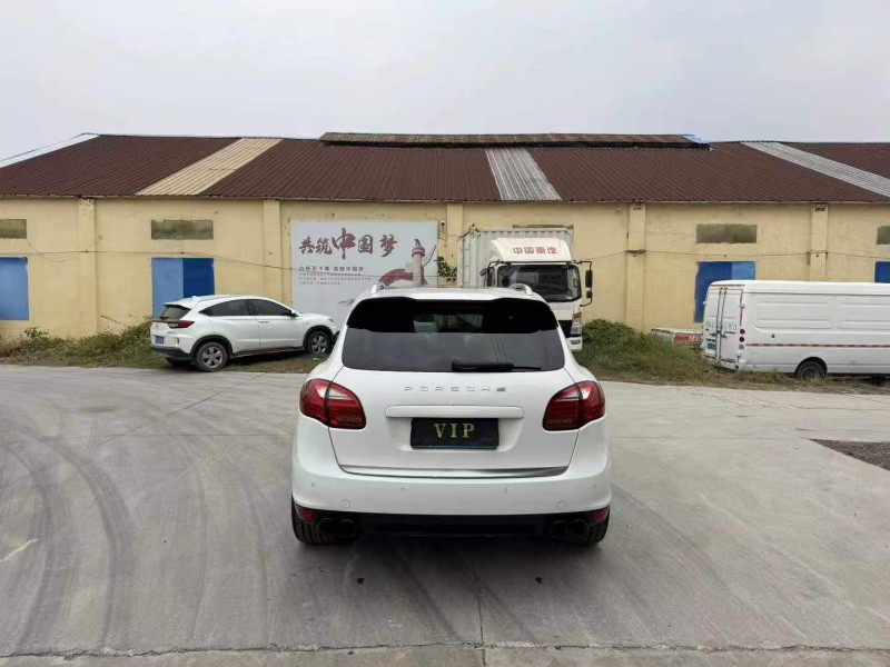 徐州13年保时捷卡宴9