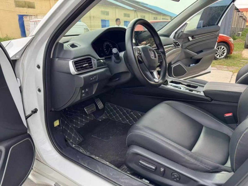 徐州23年本田雅阁5