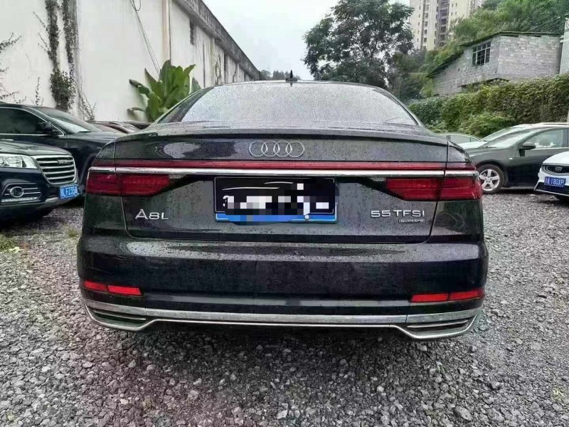 重庆21年奥迪A8L2