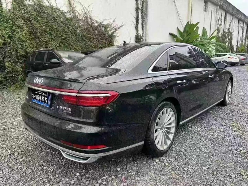 重庆21年奥迪A8L5