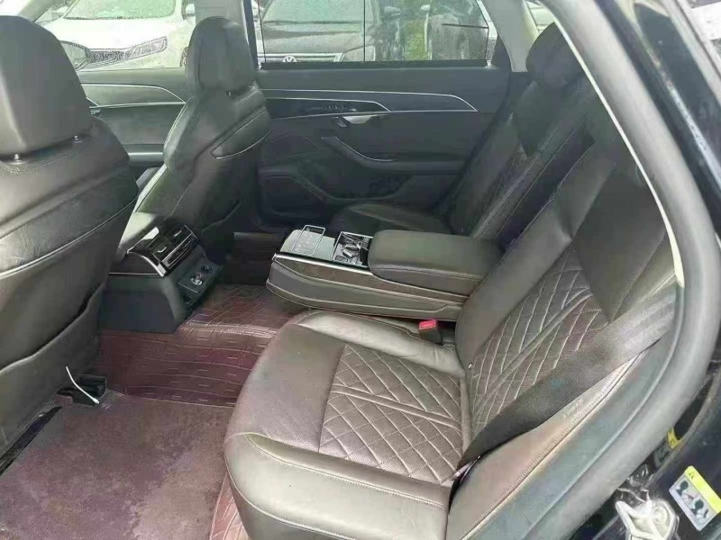 重庆21年奥迪A8L7