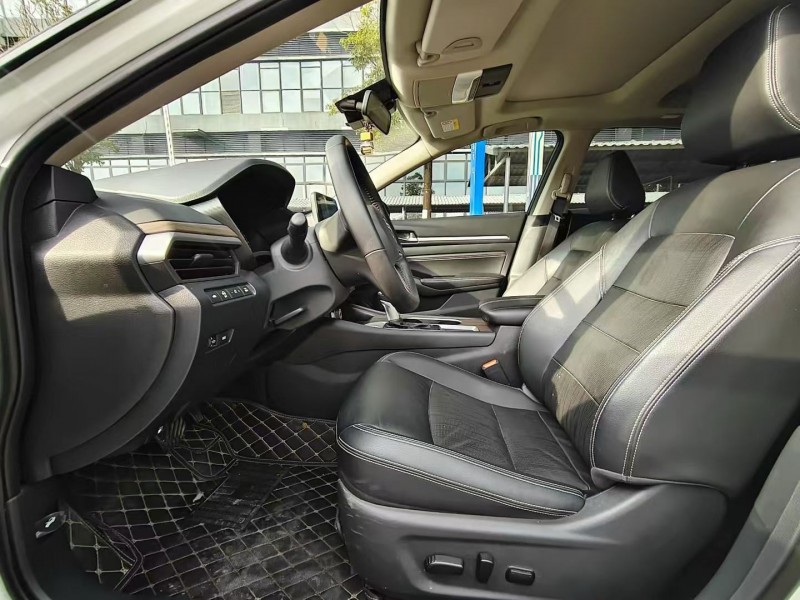 东莞22年日产天籁4