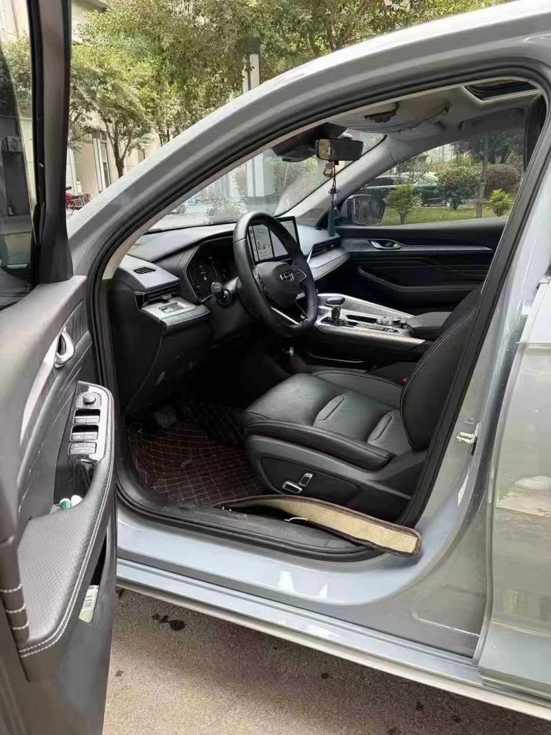 重庆23年吉利星瑞4