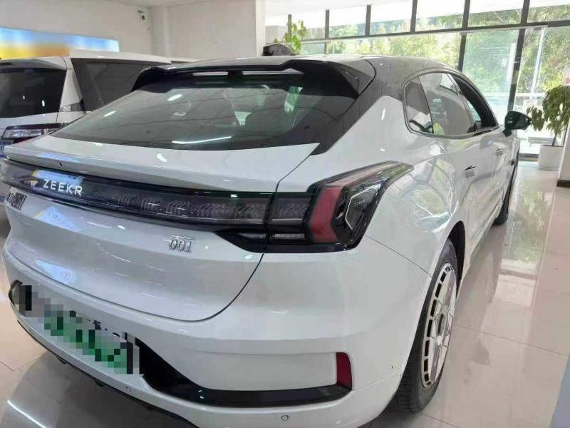 重庆23年极氪汽车0014