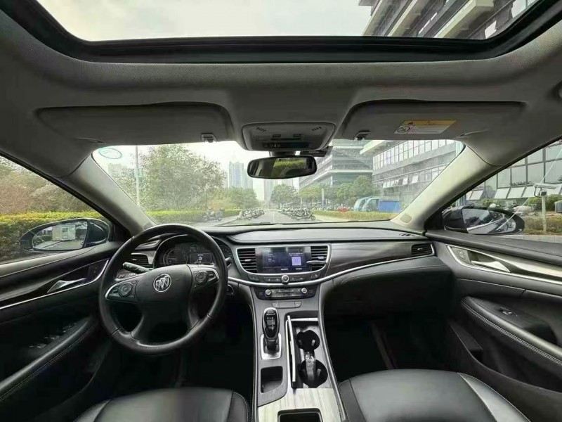 东莞21年别克君越5