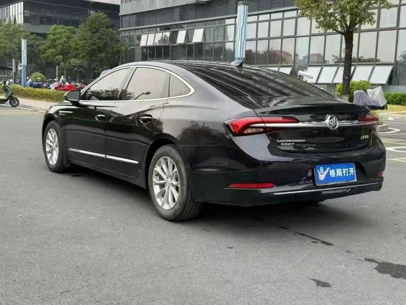 东莞21年别克君越7