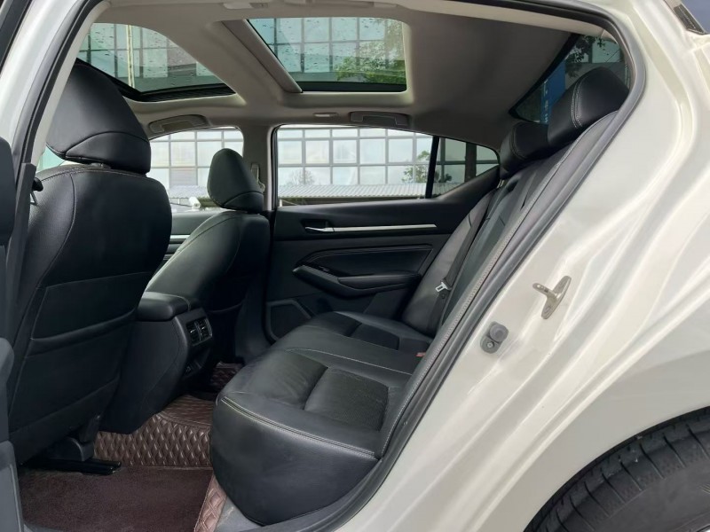 东莞22年日产天籁5