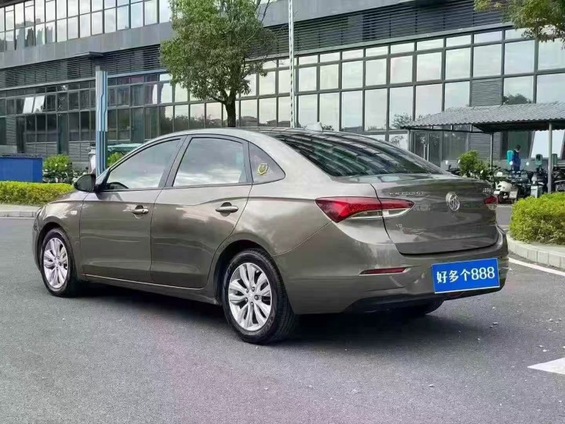 东莞19年别克英朗8