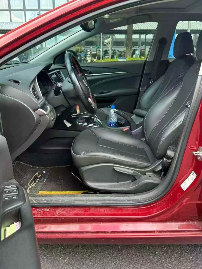 东莞19年别克英朗4