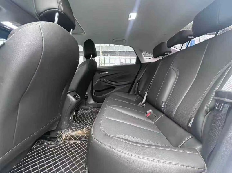 东莞24年别克威朗4