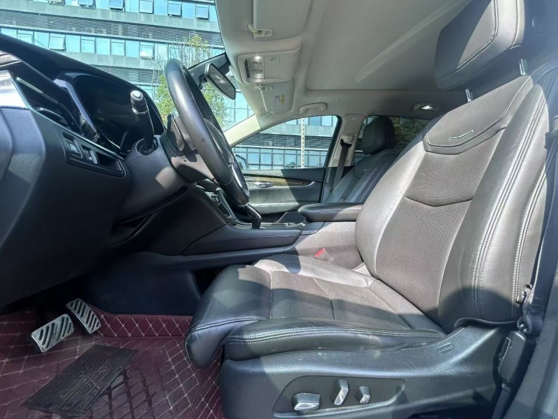 东莞16年凯迪拉克XT54