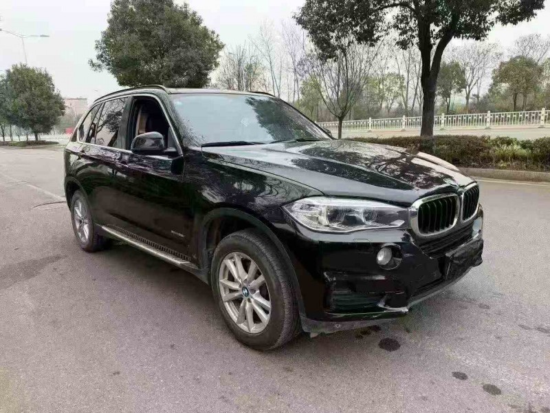 常德17年宝马X52