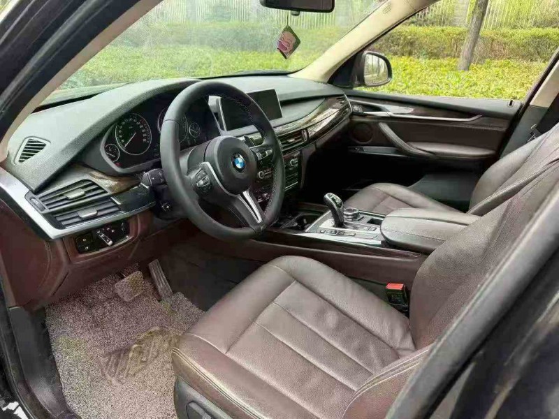 常德17年宝马X56