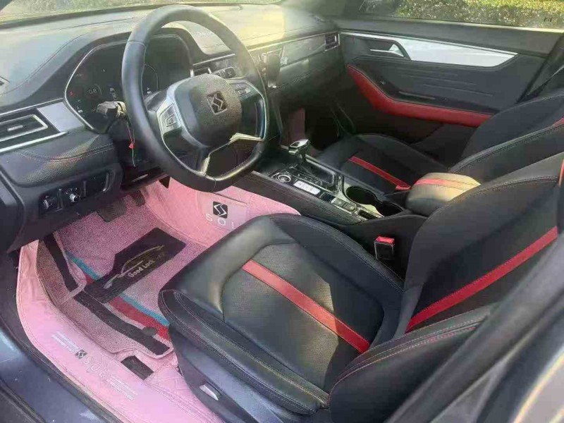 张家界23年江淮思皓4