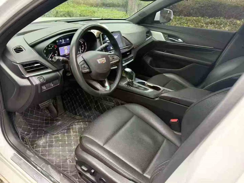 湘潭22年凯迪拉克CT45