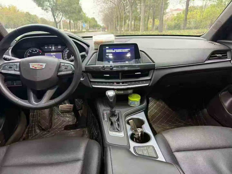 湘潭22年凯迪拉克CT46