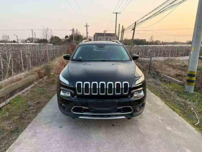 湖州20年Jeep指南者1