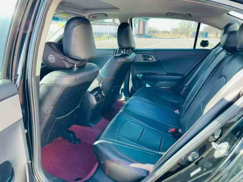 聊城17年本田雅阁4