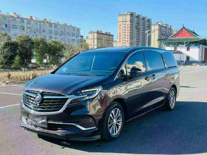 聊城21年别克GL82