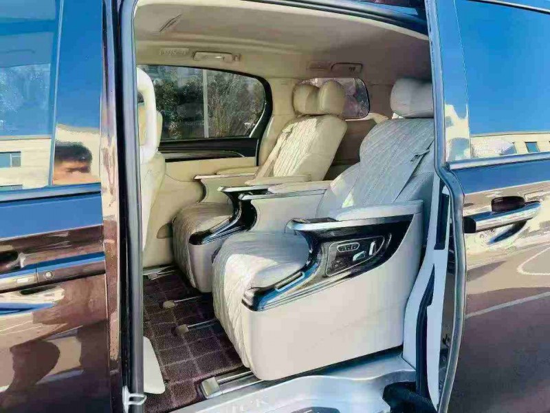 聊城21年别克GL84