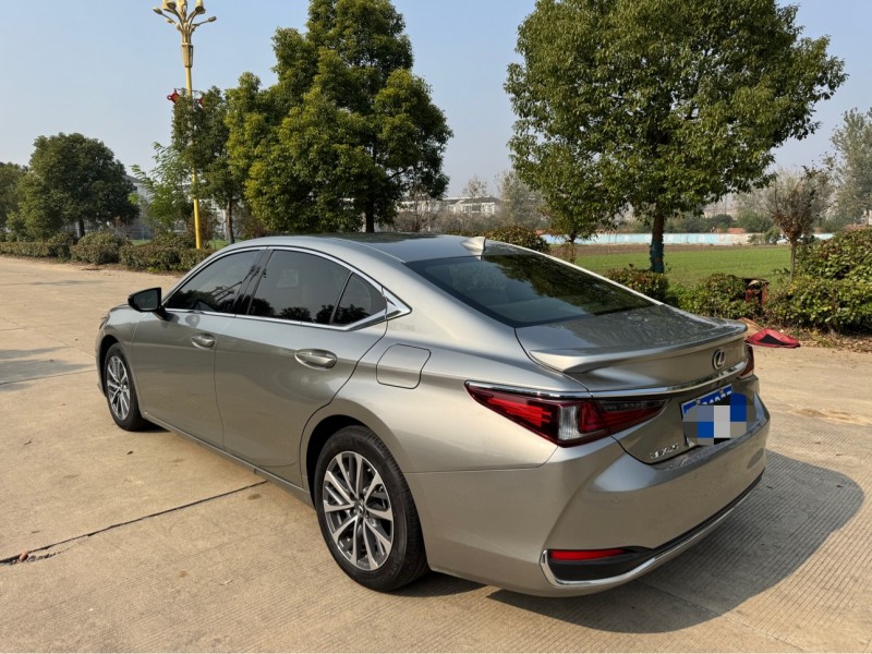 盐城24年雷克萨斯ES5