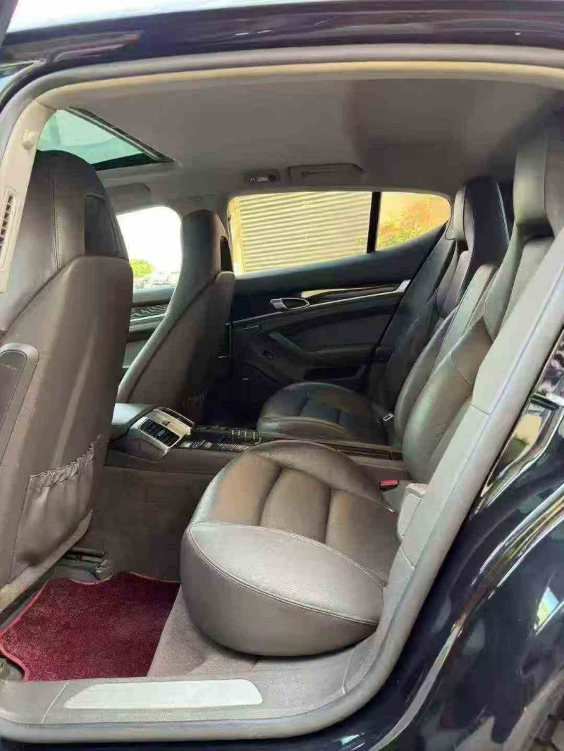 南平15年保时捷帕拉梅拉5