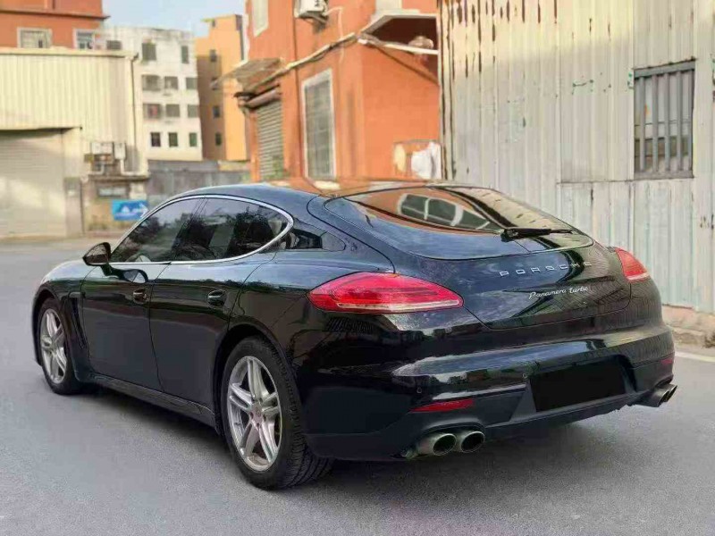 南平15年保时捷帕拉梅拉7