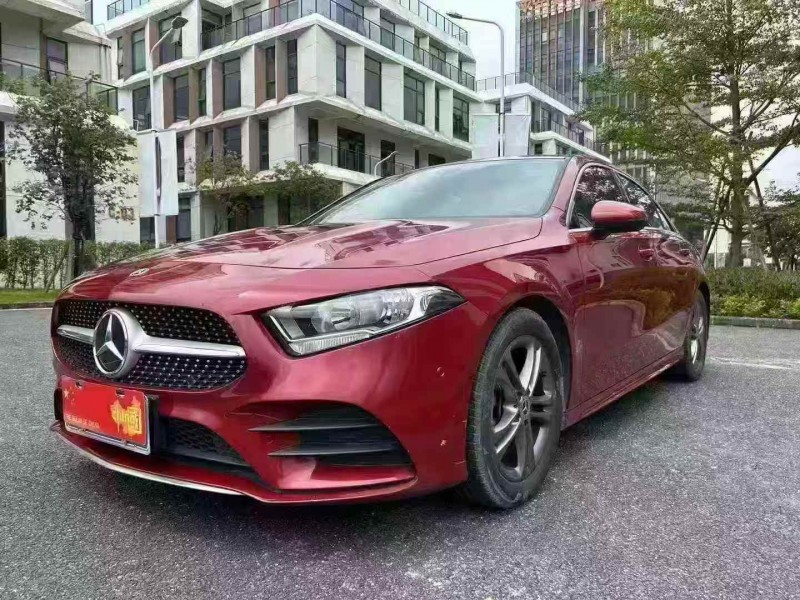 广州21年奔驰A3