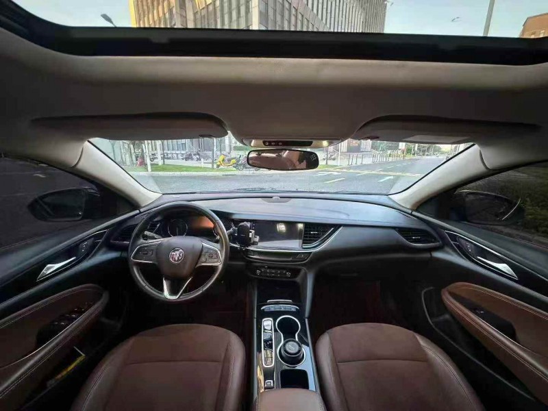 广州23年别克君威8