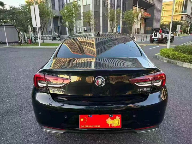 广州23年别克君威9