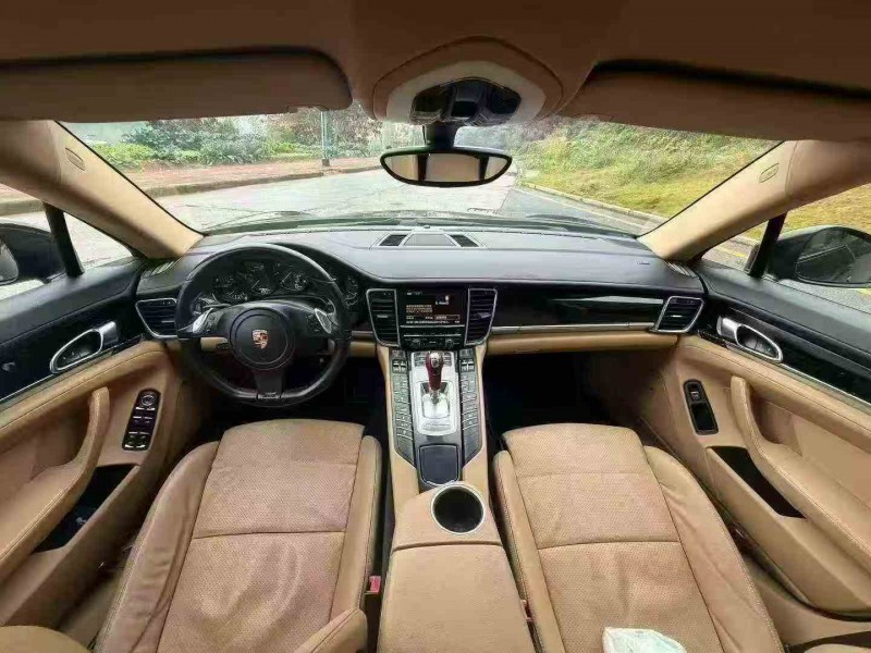 泉州13年保时捷帕拉梅拉4