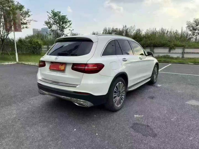 广州17年奔驰GLC9