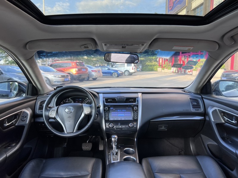 东莞14年日产天籁4