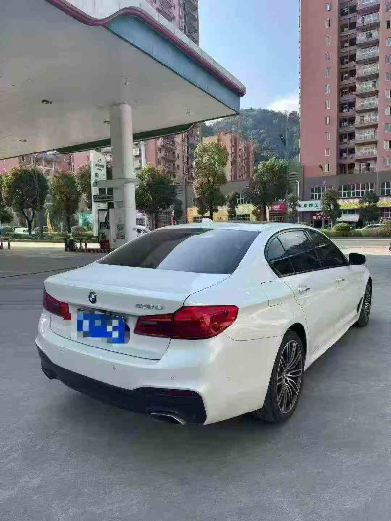 重庆18年宝马5系7