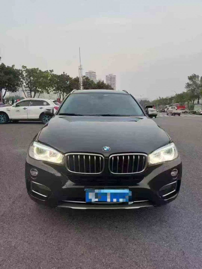 重庆18年宝马X61