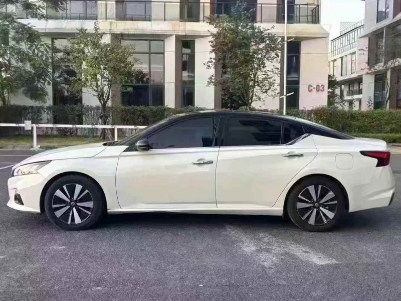 广州21年日产天籁5