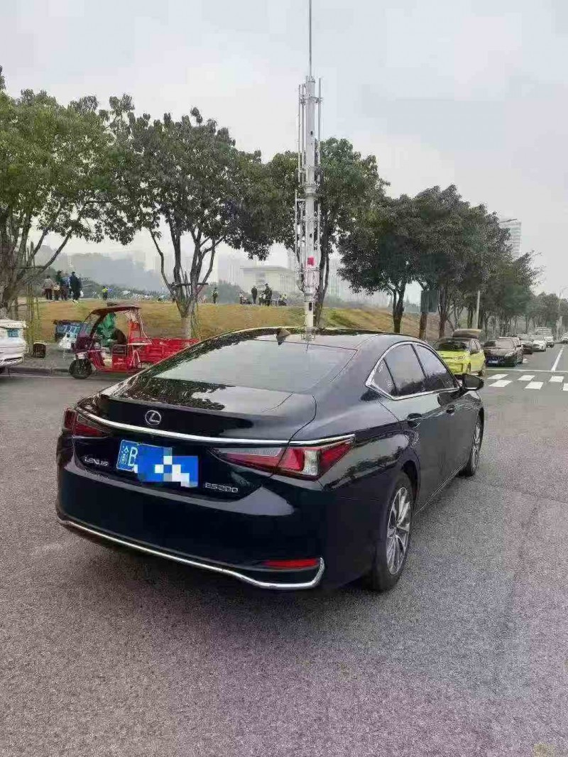 重庆23年雷克萨斯ES7