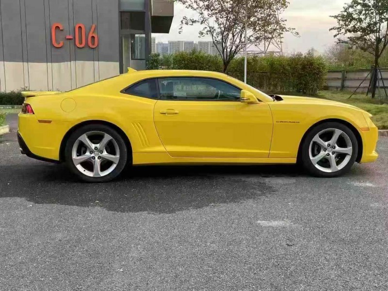 广州16年雪佛兰科迈罗6