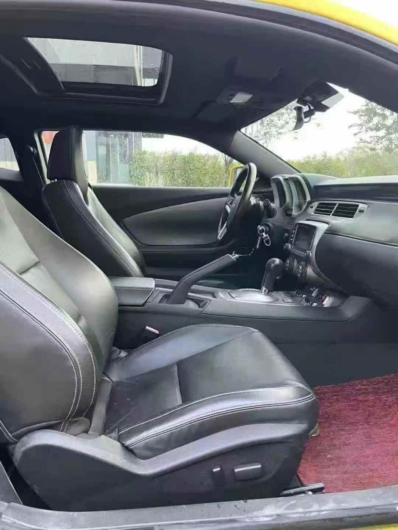 广州16年雪佛兰科迈罗8