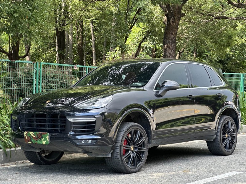 东莞15年保时捷卡宴3