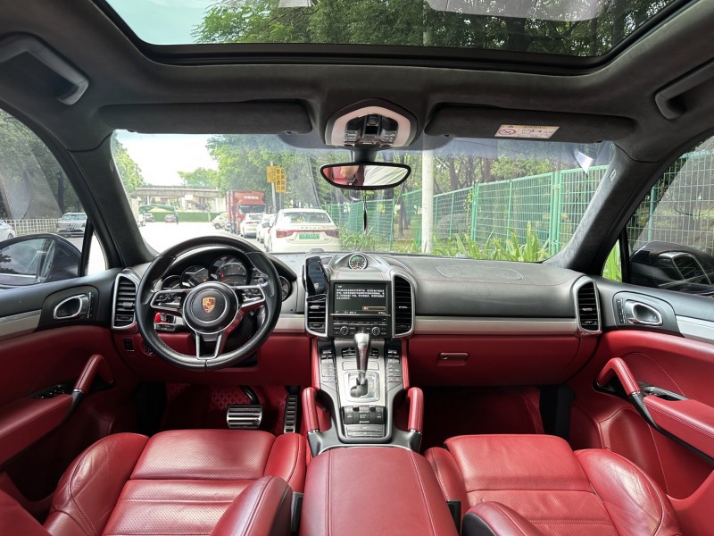 东莞15年保时捷卡宴4