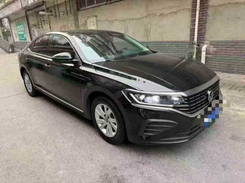 安顺22年大众帕萨特2