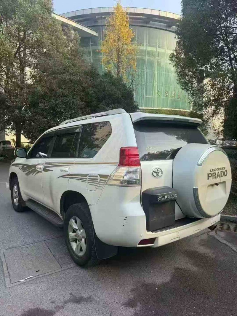 邵阳14年丰田普拉多7