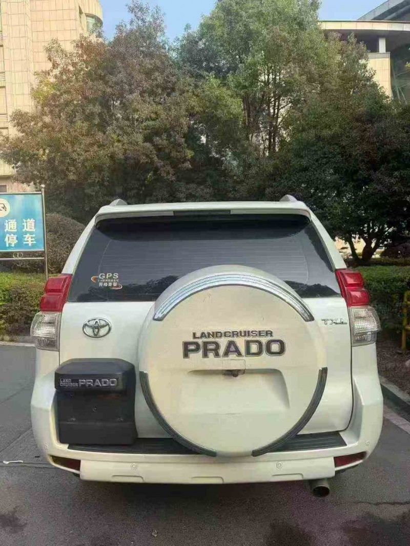 邵阳14年丰田普拉多9