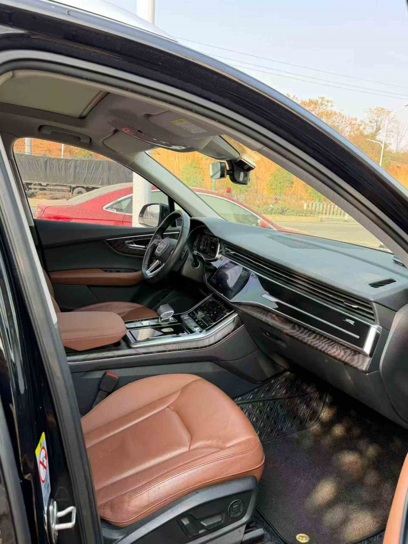 常德20年奥迪Q76