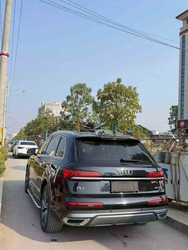 常德20年奥迪Q78
