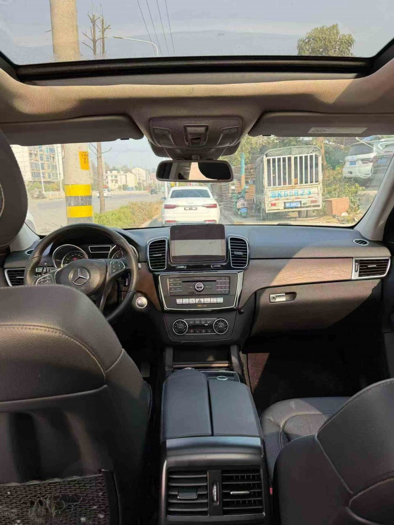 常德17年奔驰GLE6