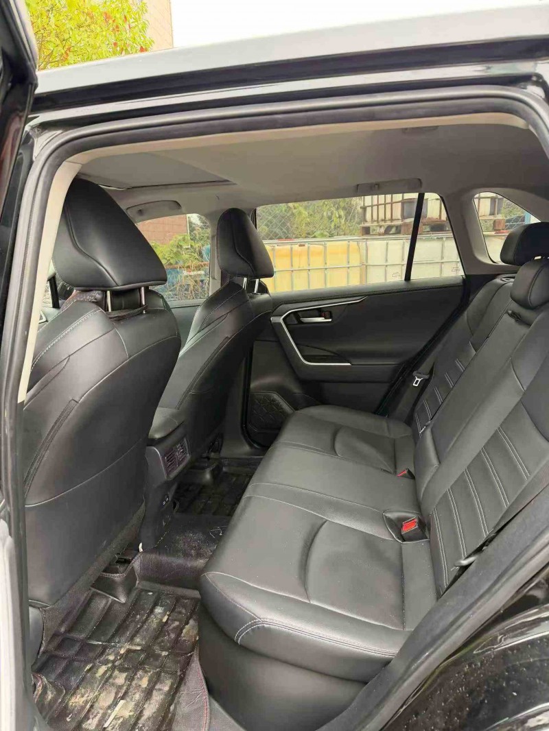 湘潭22年丰田威兰达6