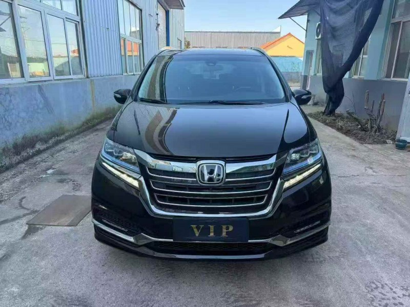 济宁20年本田艾力绅1