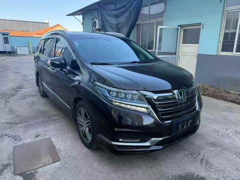 济宁20年本田艾力绅3